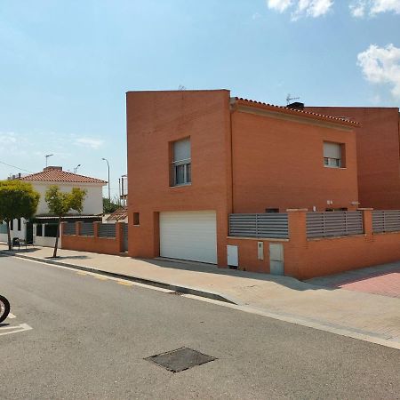 Chalet amplio con Jardín y zona barbacoa. Reus Exterior foto