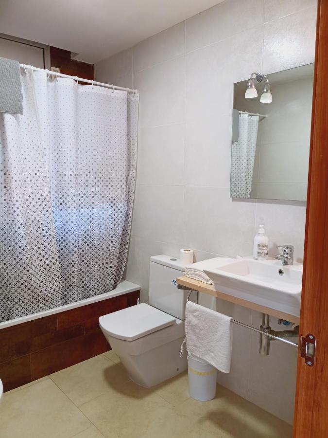 Chalet amplio con Jardín y zona barbacoa. Reus Exterior foto