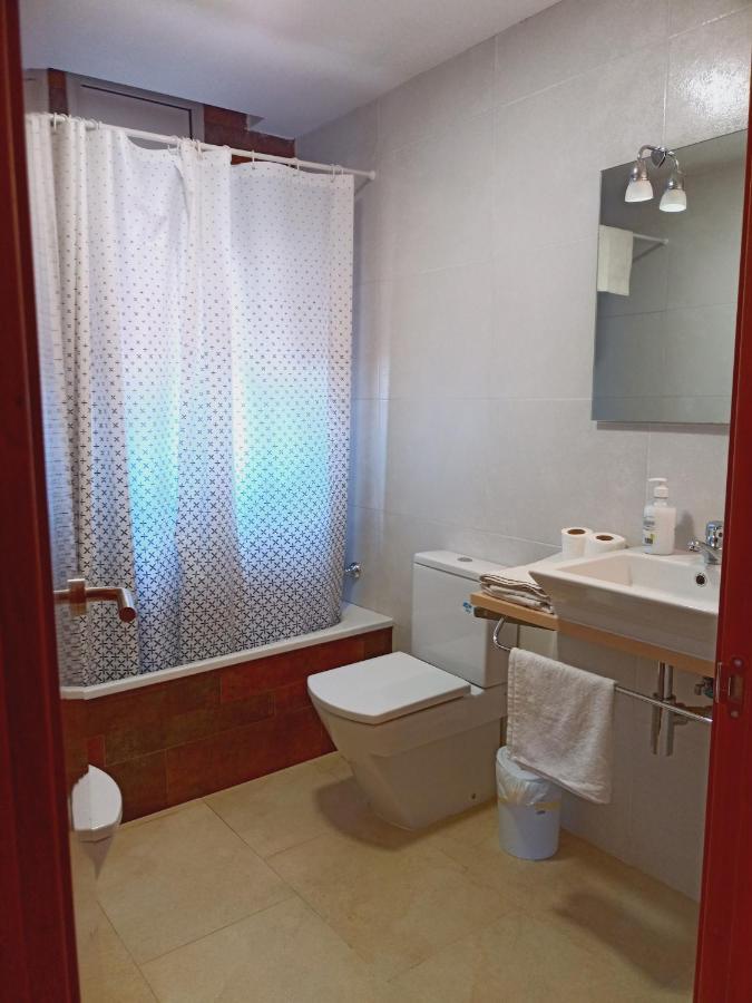 Chalet amplio con Jardín y zona barbacoa. Reus Exterior foto